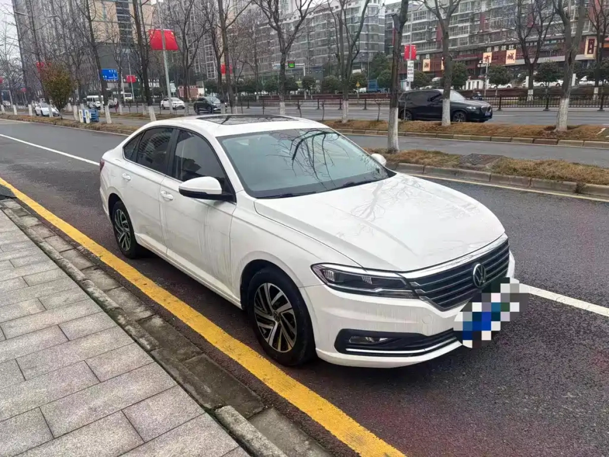 VOLKSWAGEN LAVIDA  2022