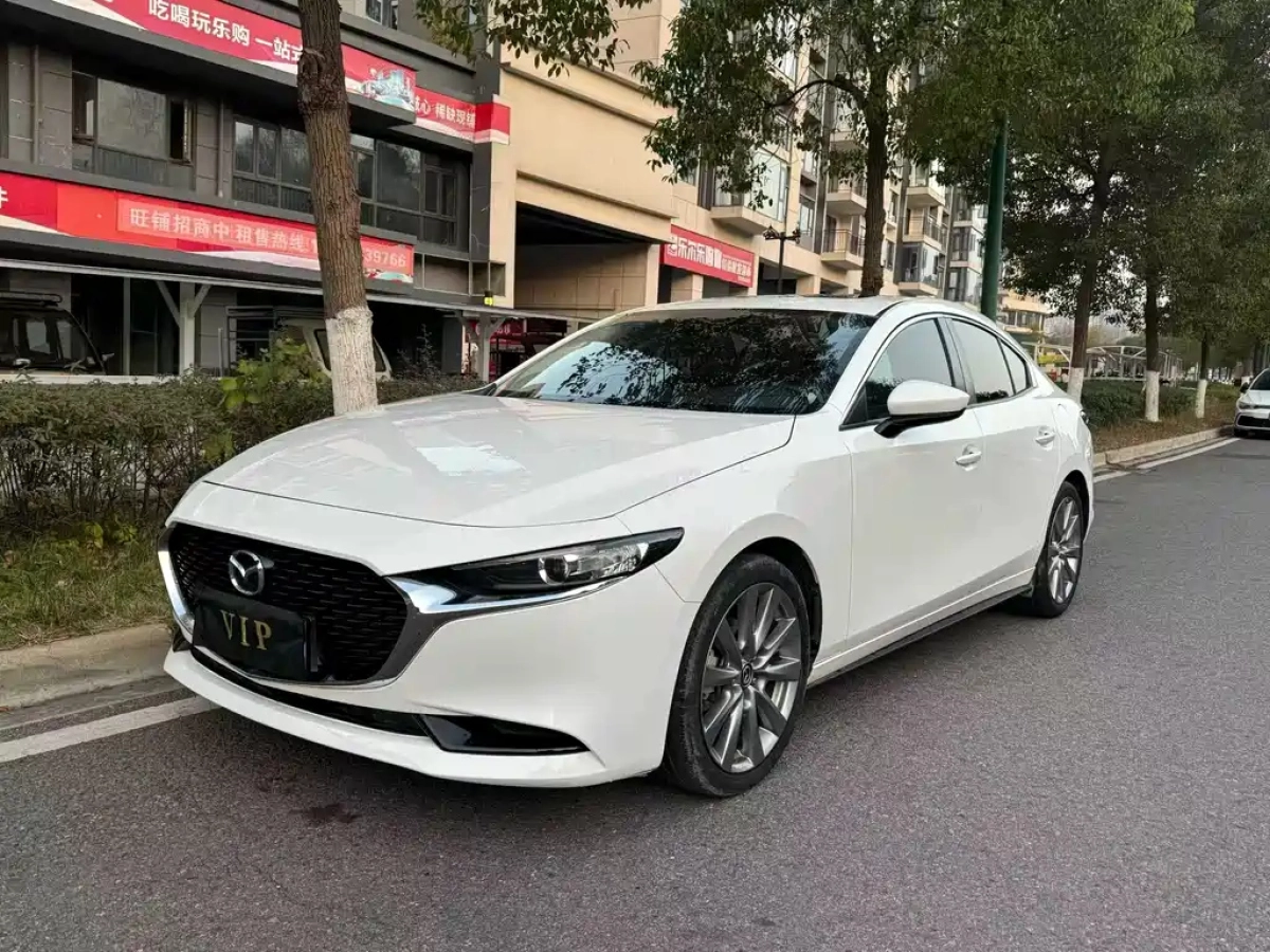 MAZDA 3 AXELA