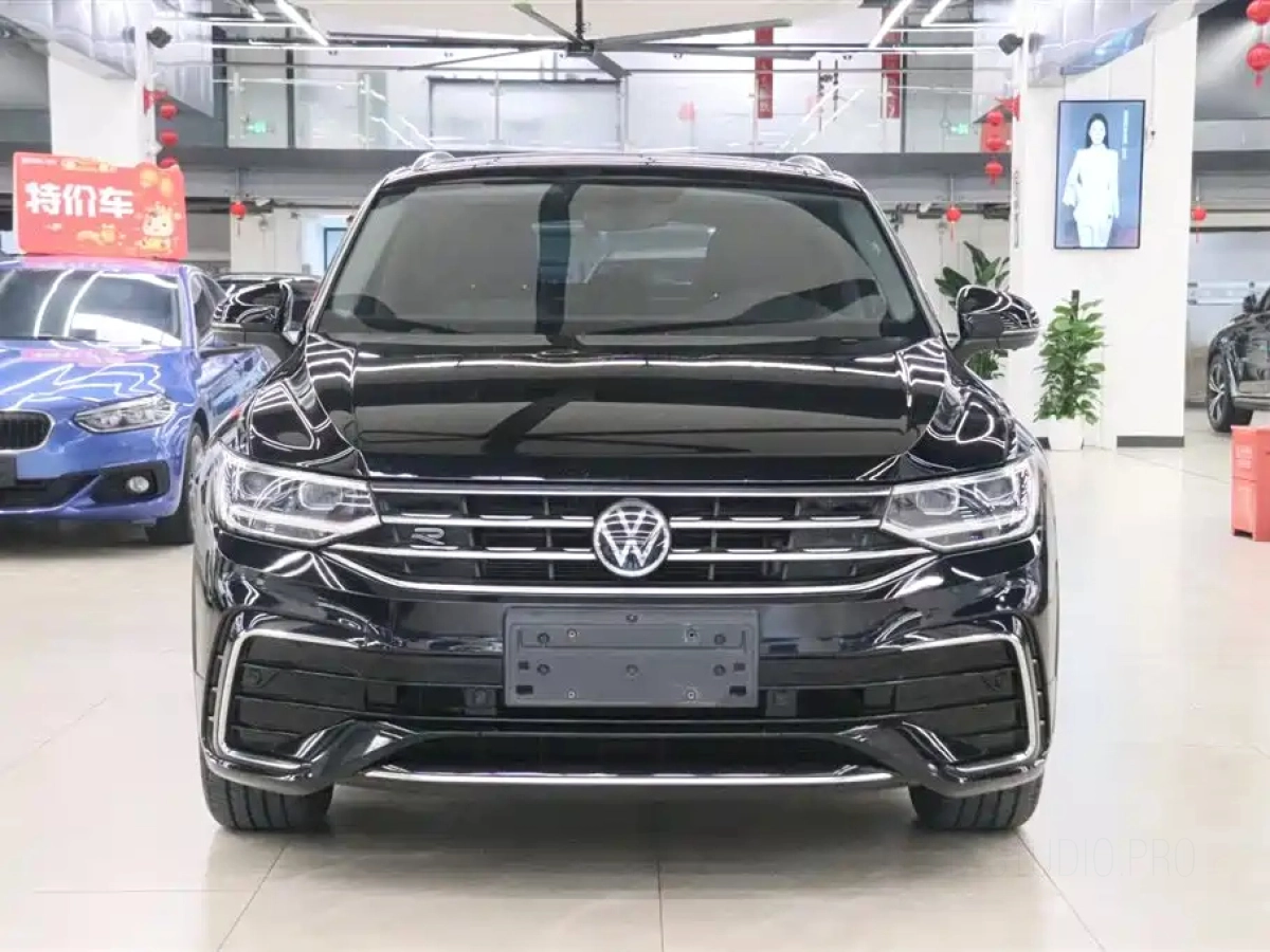 VOLKSWAGEN TIGUAN X