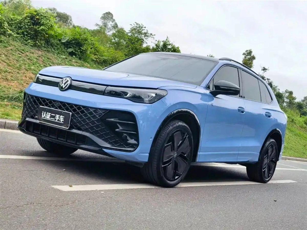 VOLKSWAGEN TIGUAN L  2024