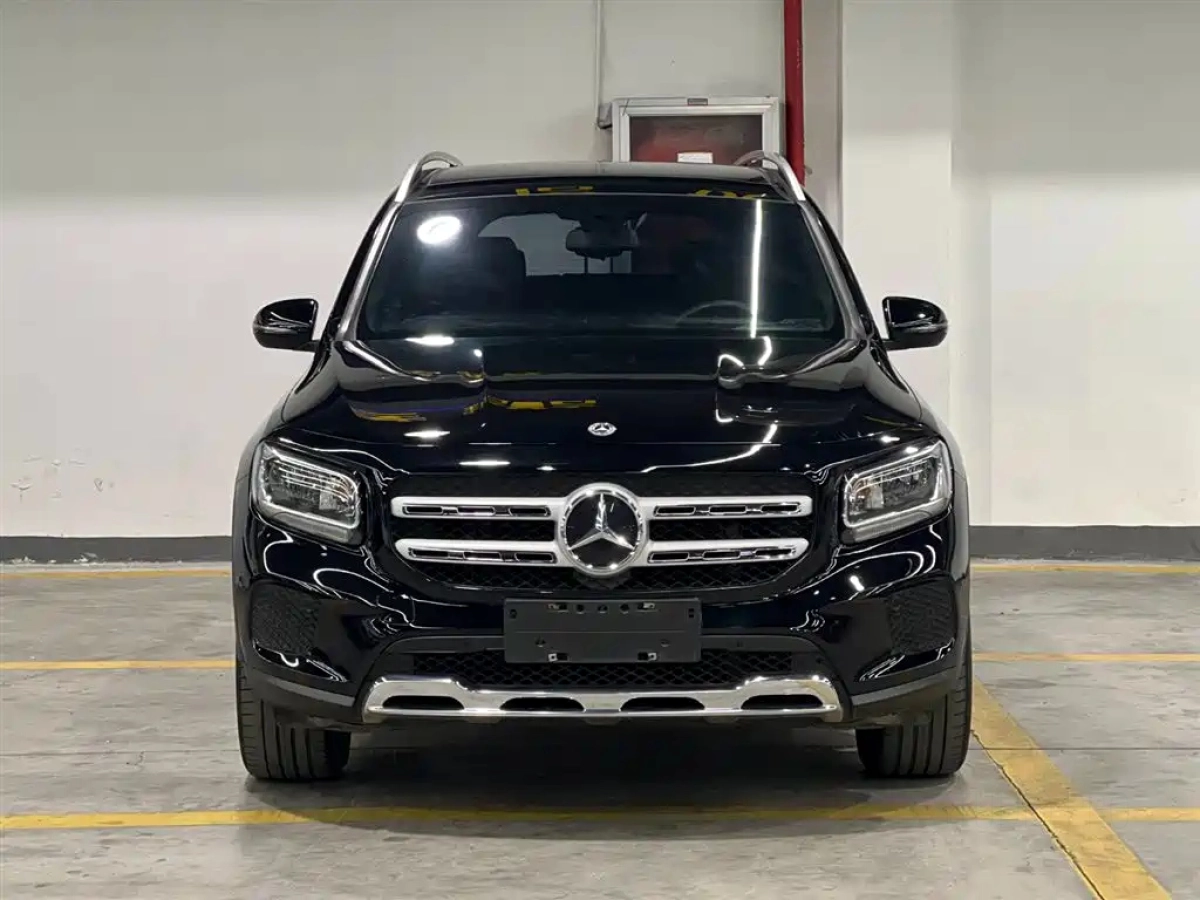 MERCEDES-BENZ GLB