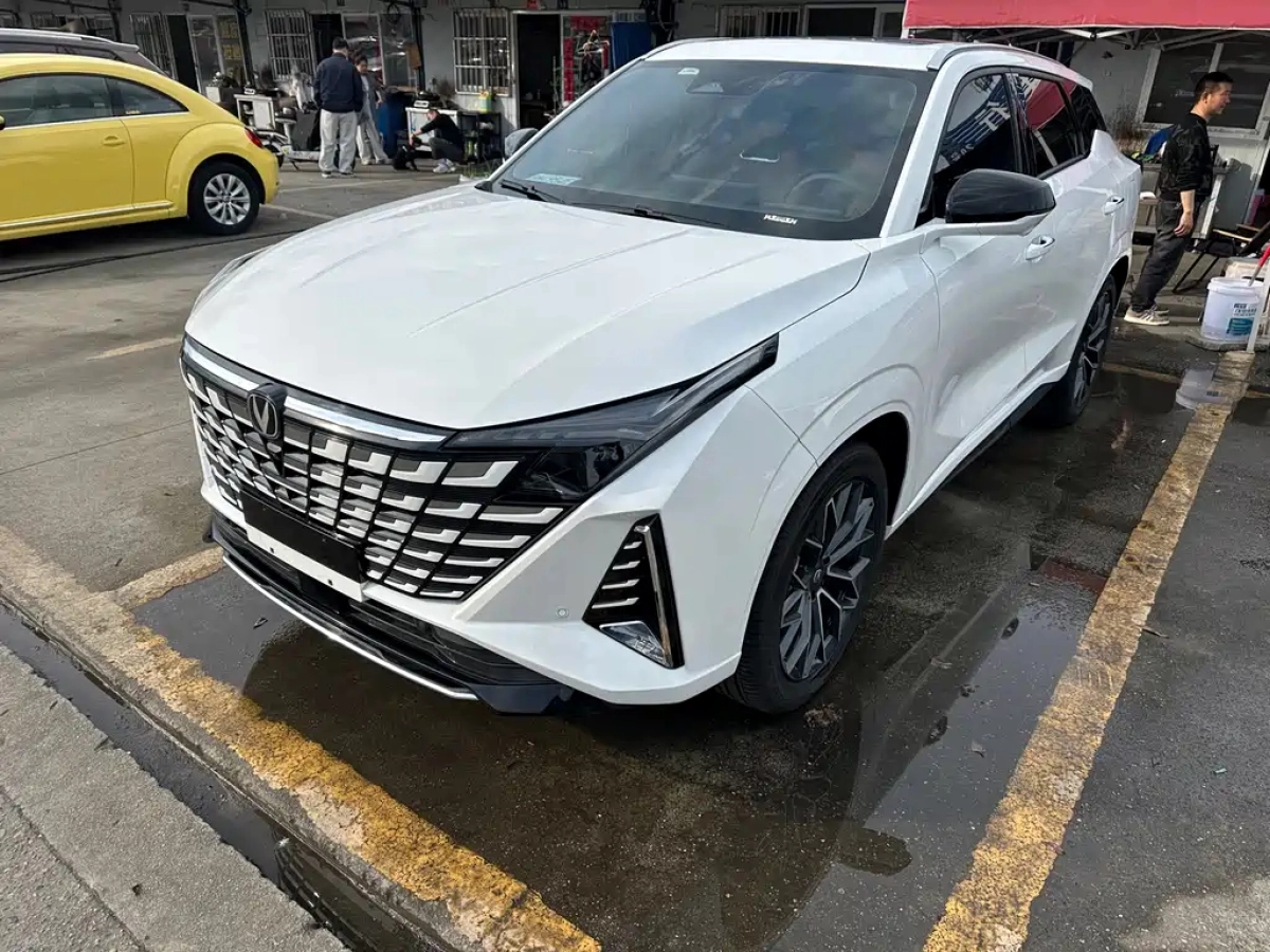CHANGAN UNI-Z  2024
