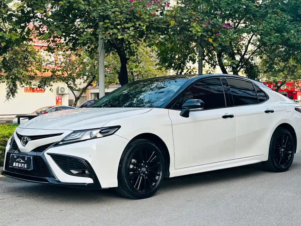 TOYOTA CAMRY 2022
