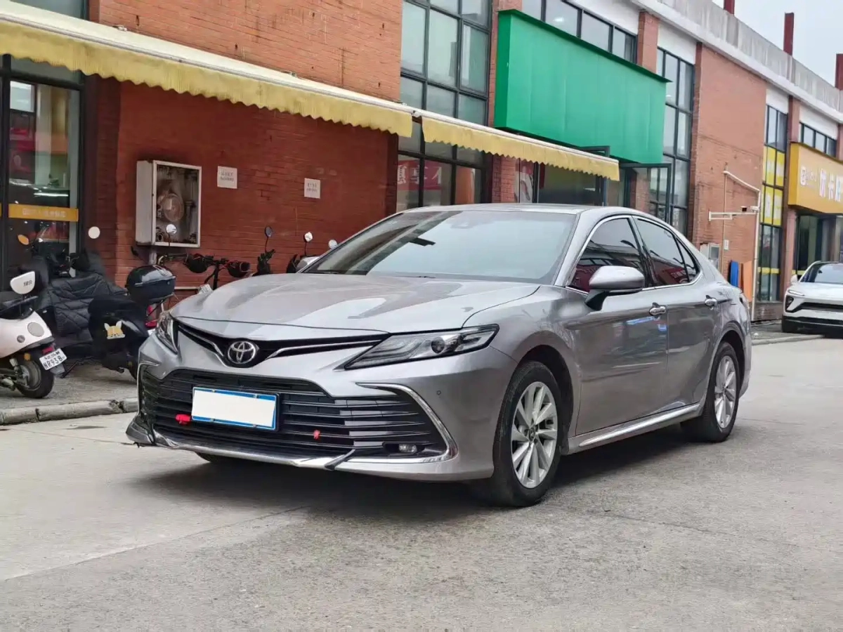 TOYOTA CAMRY 2023