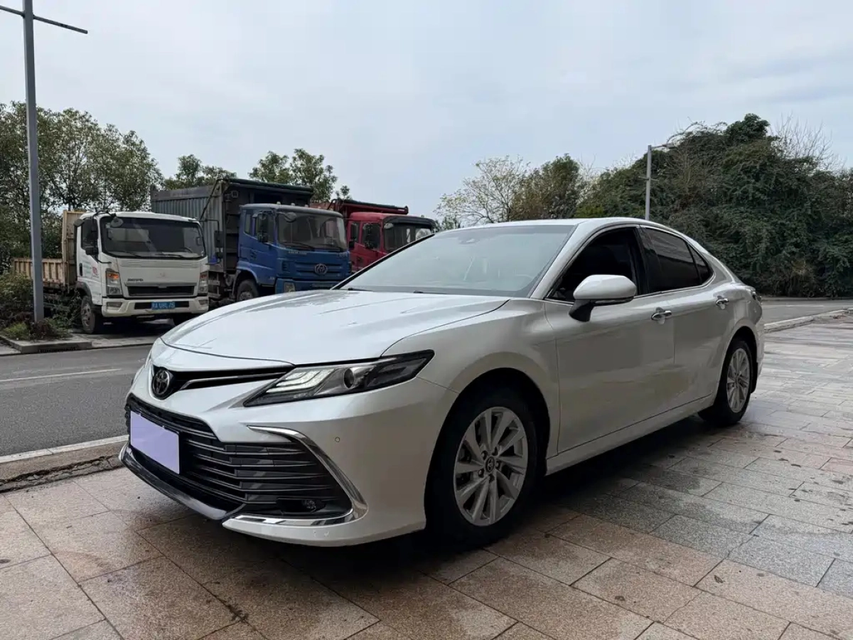 TOYOTA CAMRY 2022
