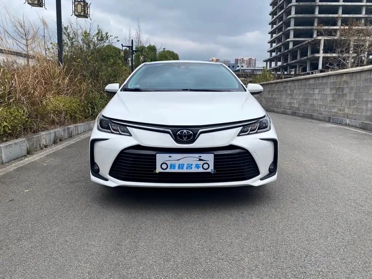 TOYOTA COROLLA