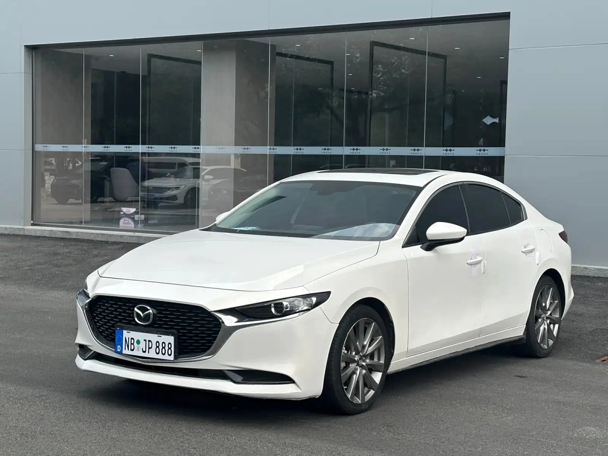 MAZDA 3 AXELA
