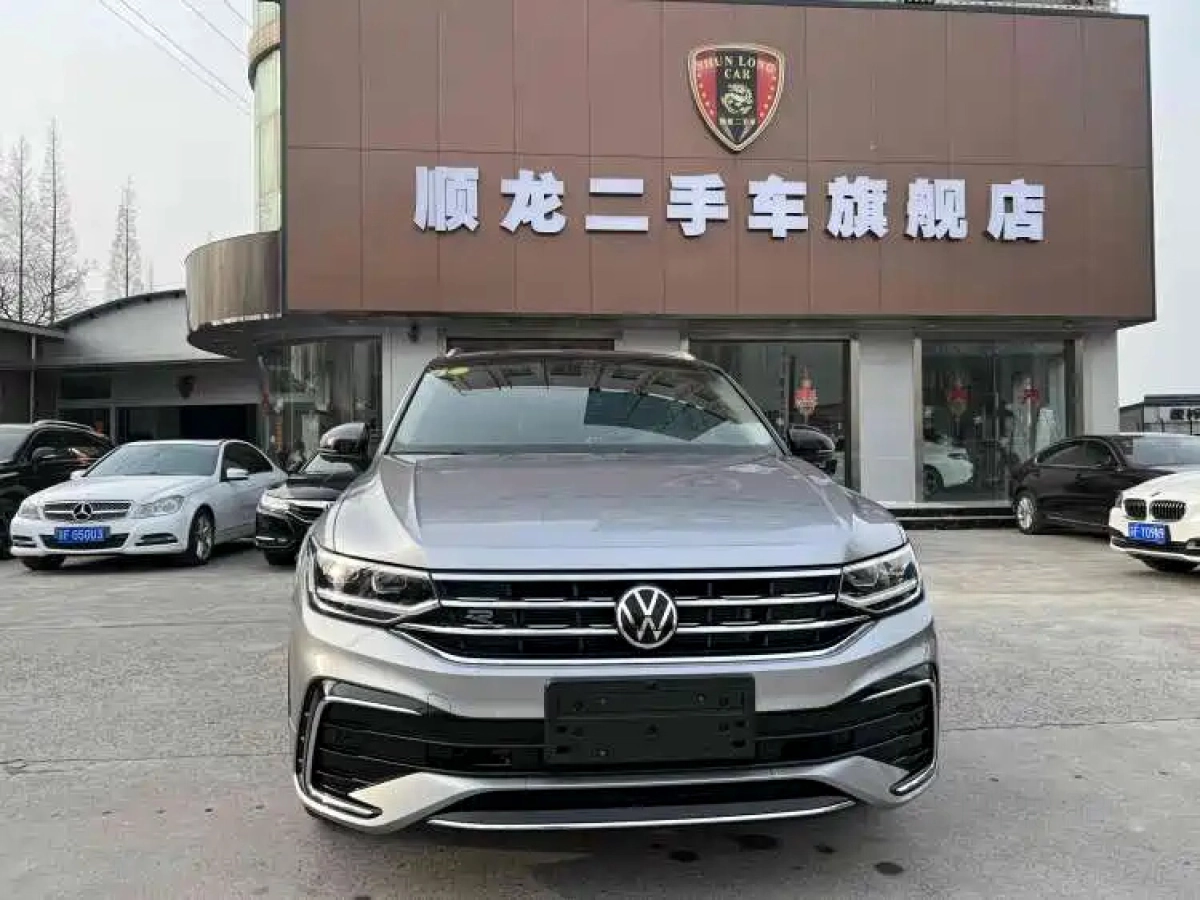 VOLKSWAGEN TIGUAN X