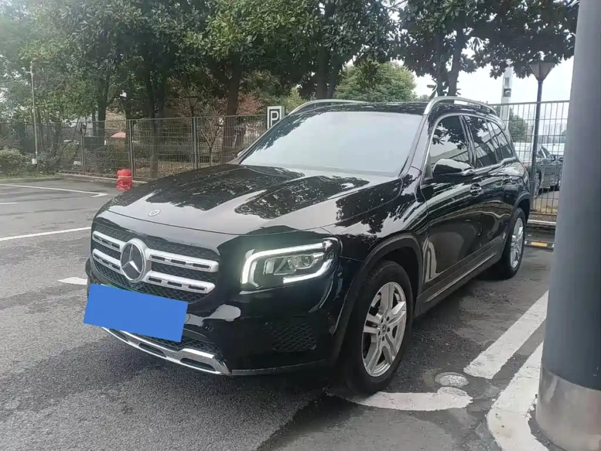 MERCEDES-BENZ GLB  2022