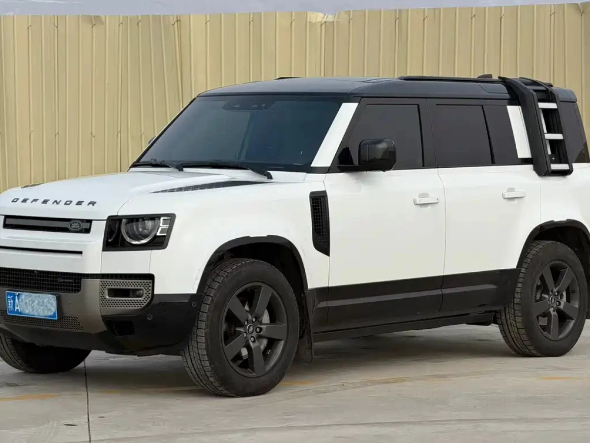 LAND ROVER DEFENDER  2023