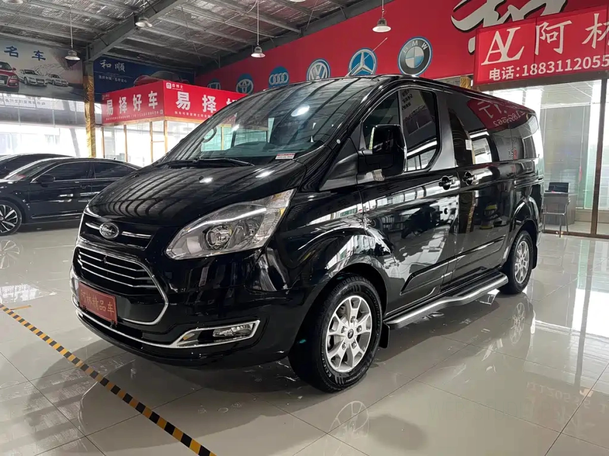 FORD TOURNEO  2023