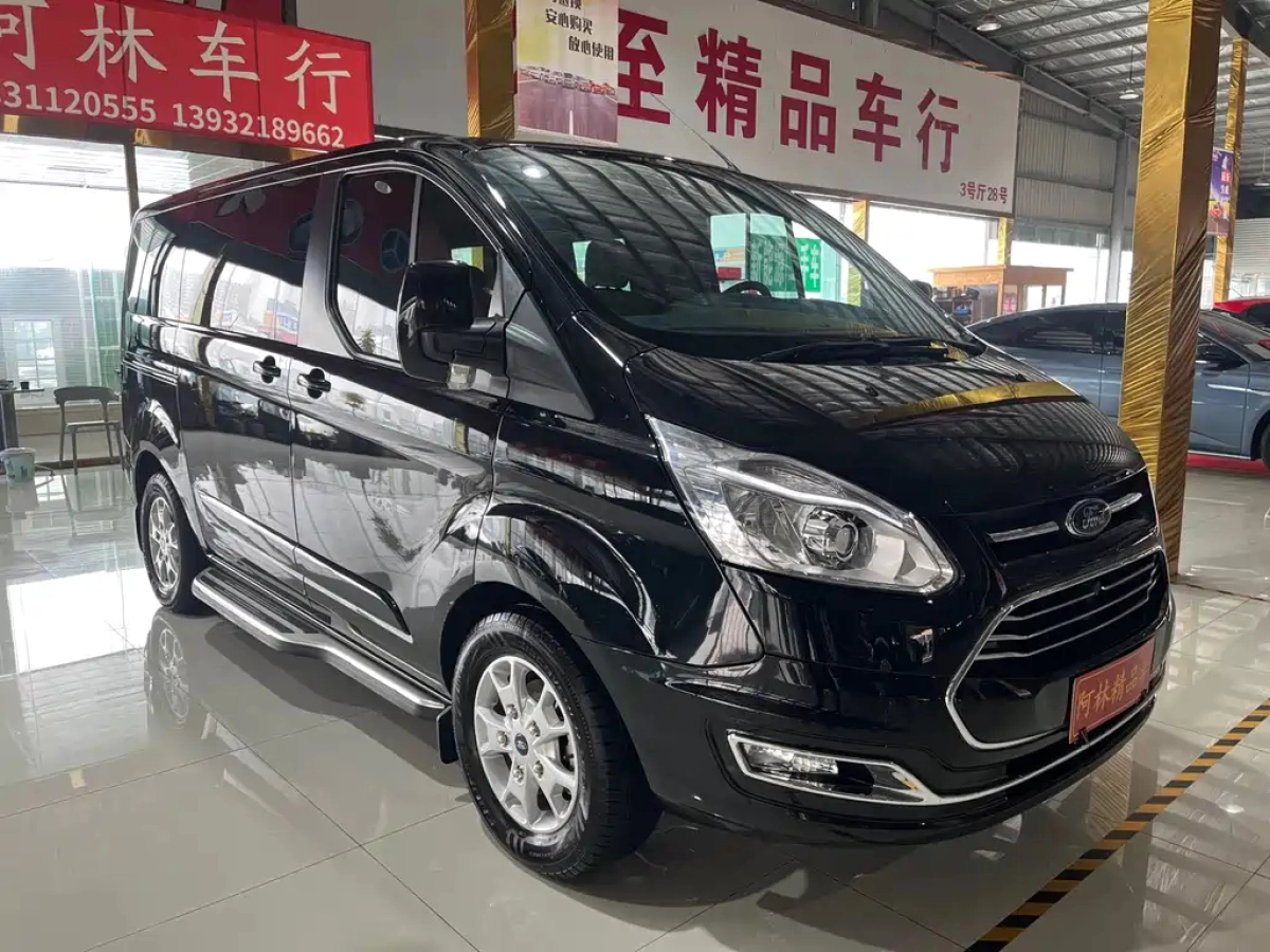 FORD TOURNEO