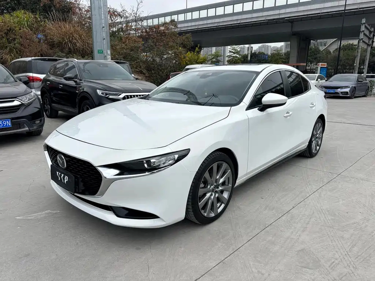 MAZDA 3 AXELA