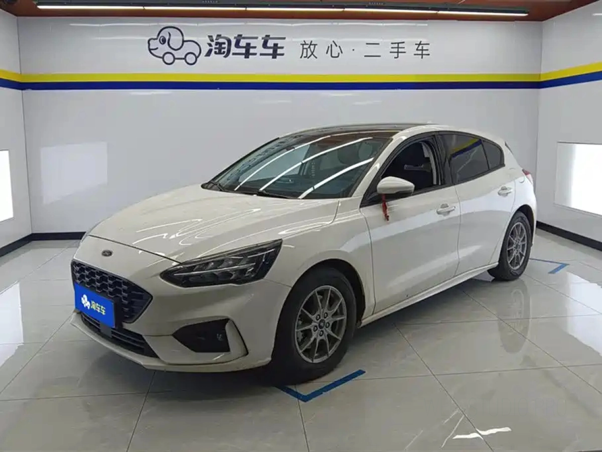 FORD FOCUS  2022
