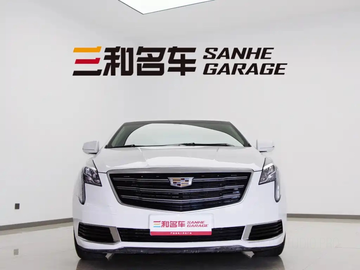 CADILLAC XTS
