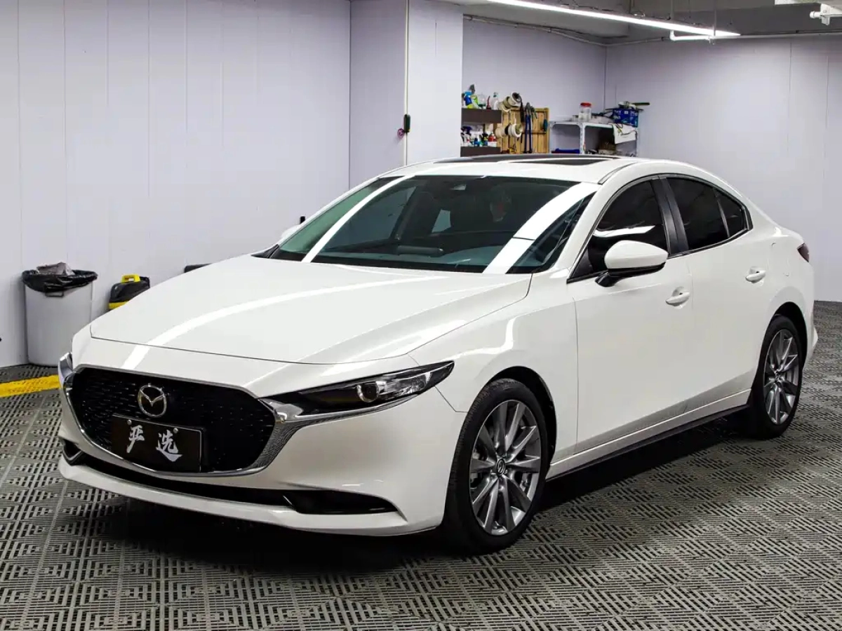 MAZDA 3 AXELA