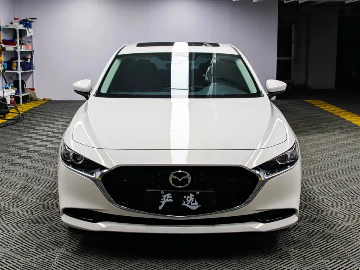 MAZDA 3 AXELA