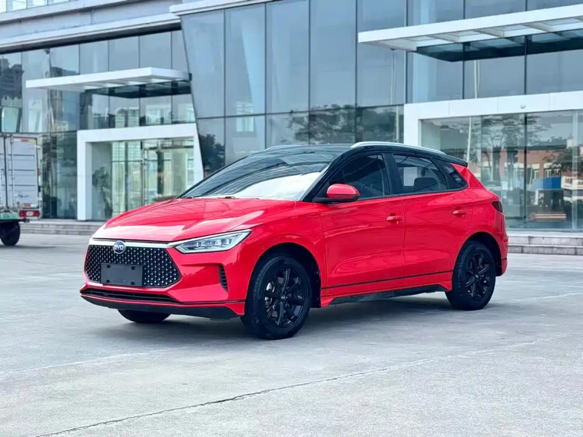 BYD E2