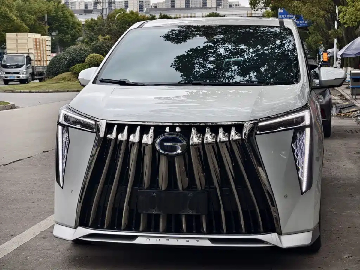 GAC TRUMPCHI TRUMPCHI M8