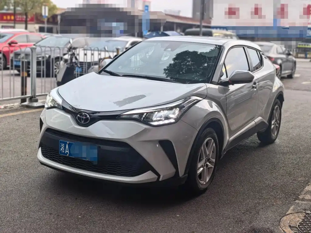 TOYOTA C-HR  2023