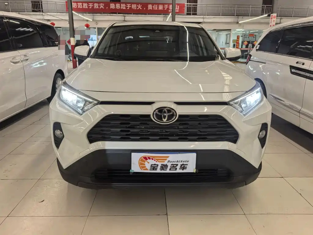 TOYOTA RAV4