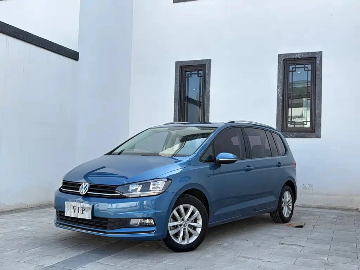 VOLKSWAGEN TOURAN  2019