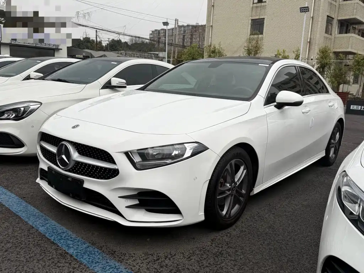 MERCEDES-BENZ A-CLASS  2022
