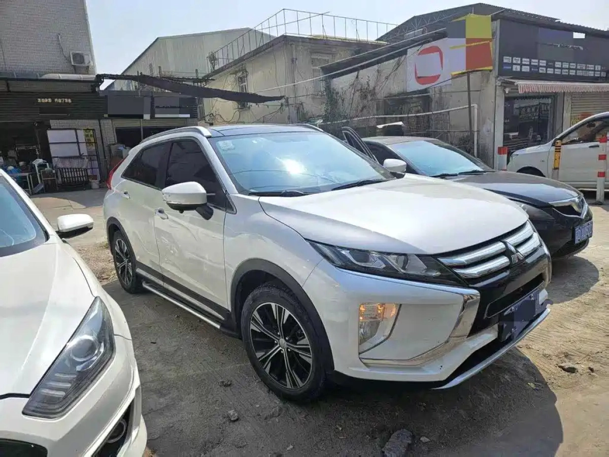 MITSUBISHI ECLIPSE CROSS  2022
