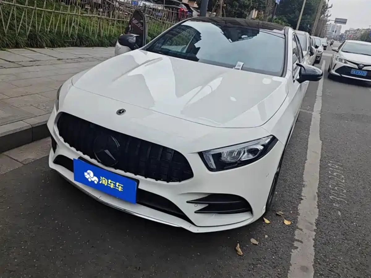 MERCEDES-BENZ A-CLASS  2021