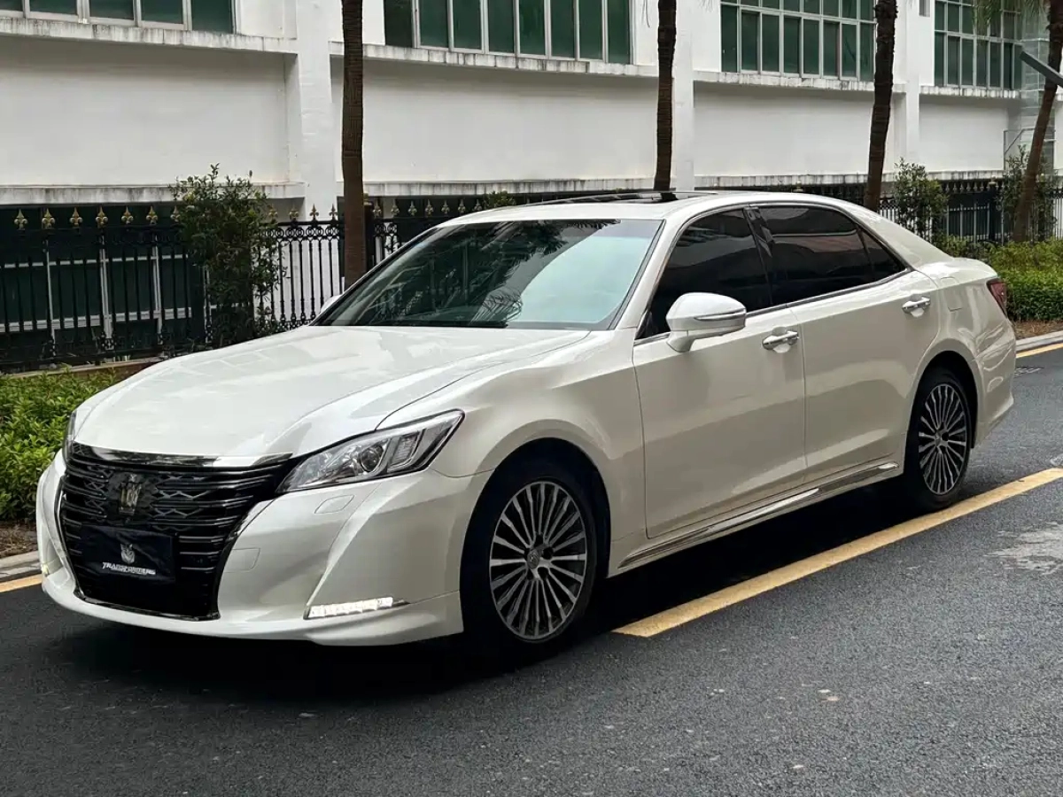 TOYOTA CROWN  2019