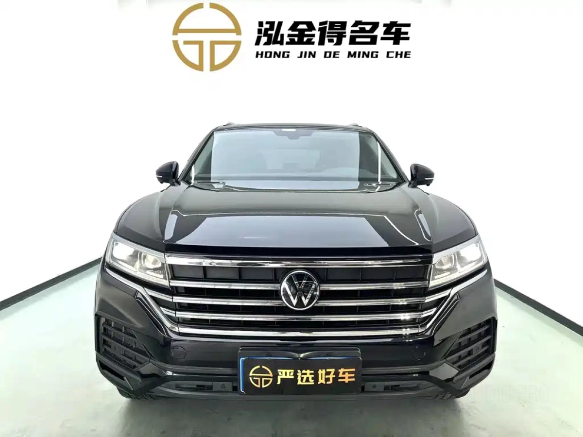 VOLKSWAGEN TOUAREG