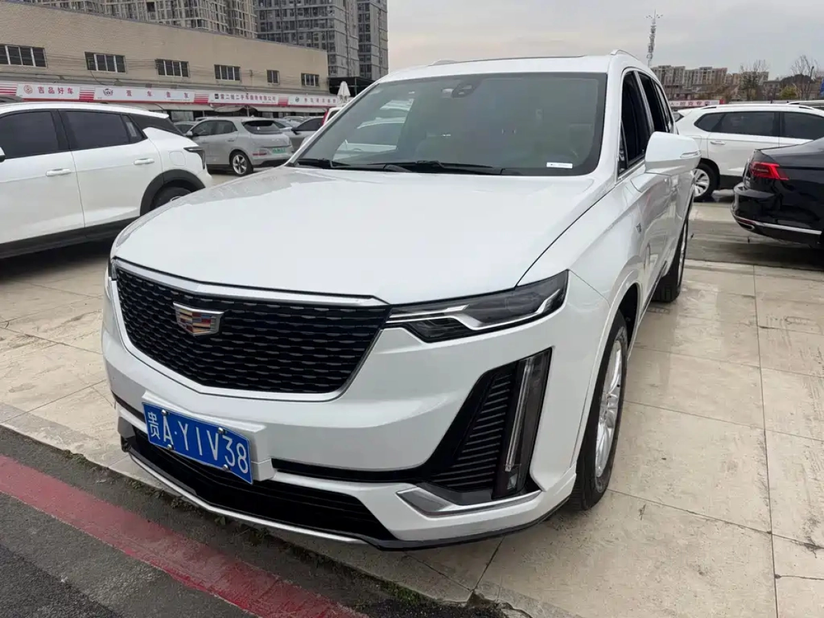 CADILLAC XT6