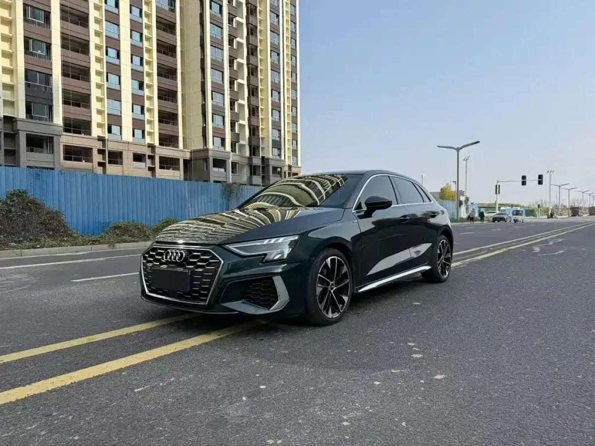 AUDI A3  2022