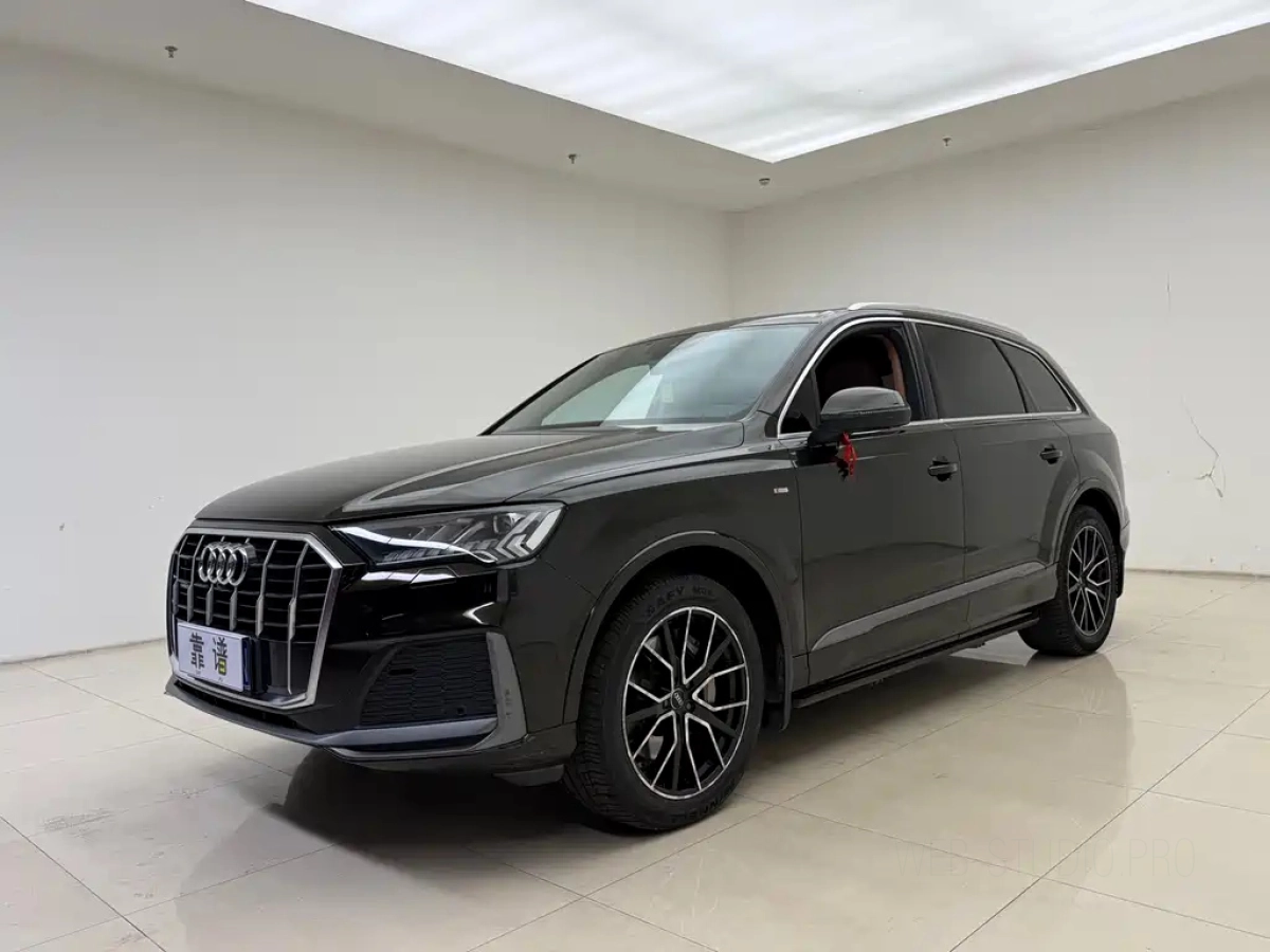 AUDI Q7  2020