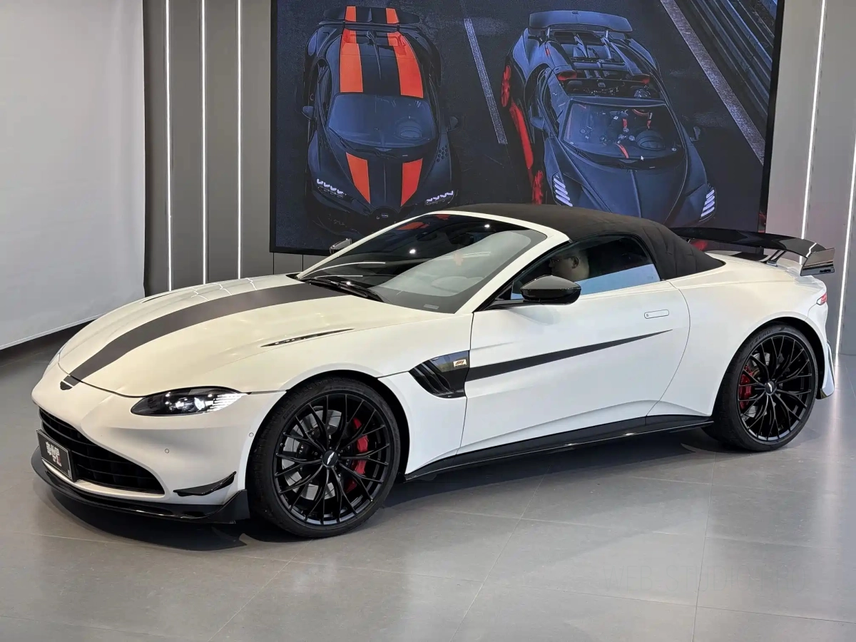 ASTON MARTIN V8 VANTAGE  2023