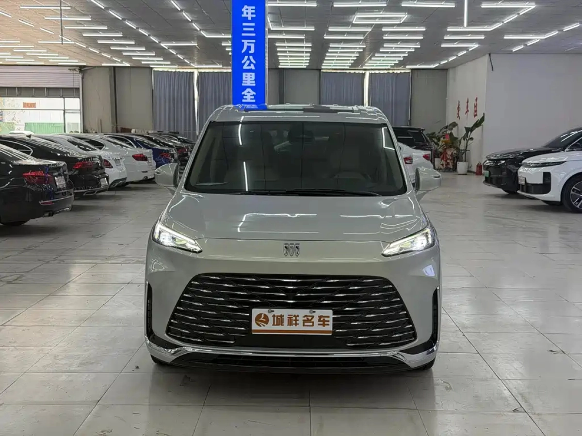 BUICK GL8 NEW ENERGY