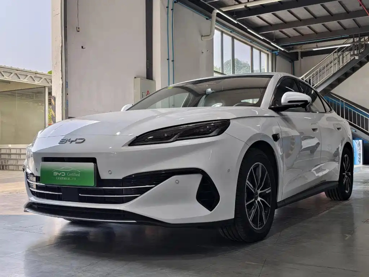 BYD SEAL 06 DM-I  2025