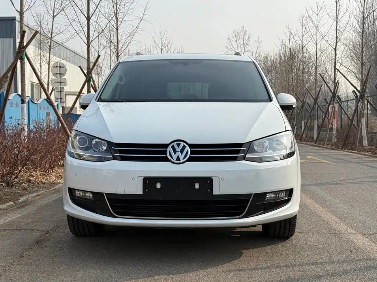 VOLKSWAGEN SHARAN