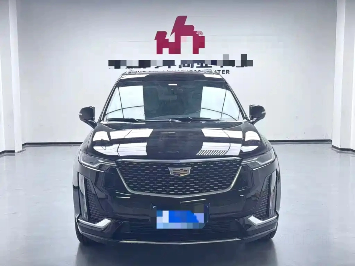 CADILLAC XT6