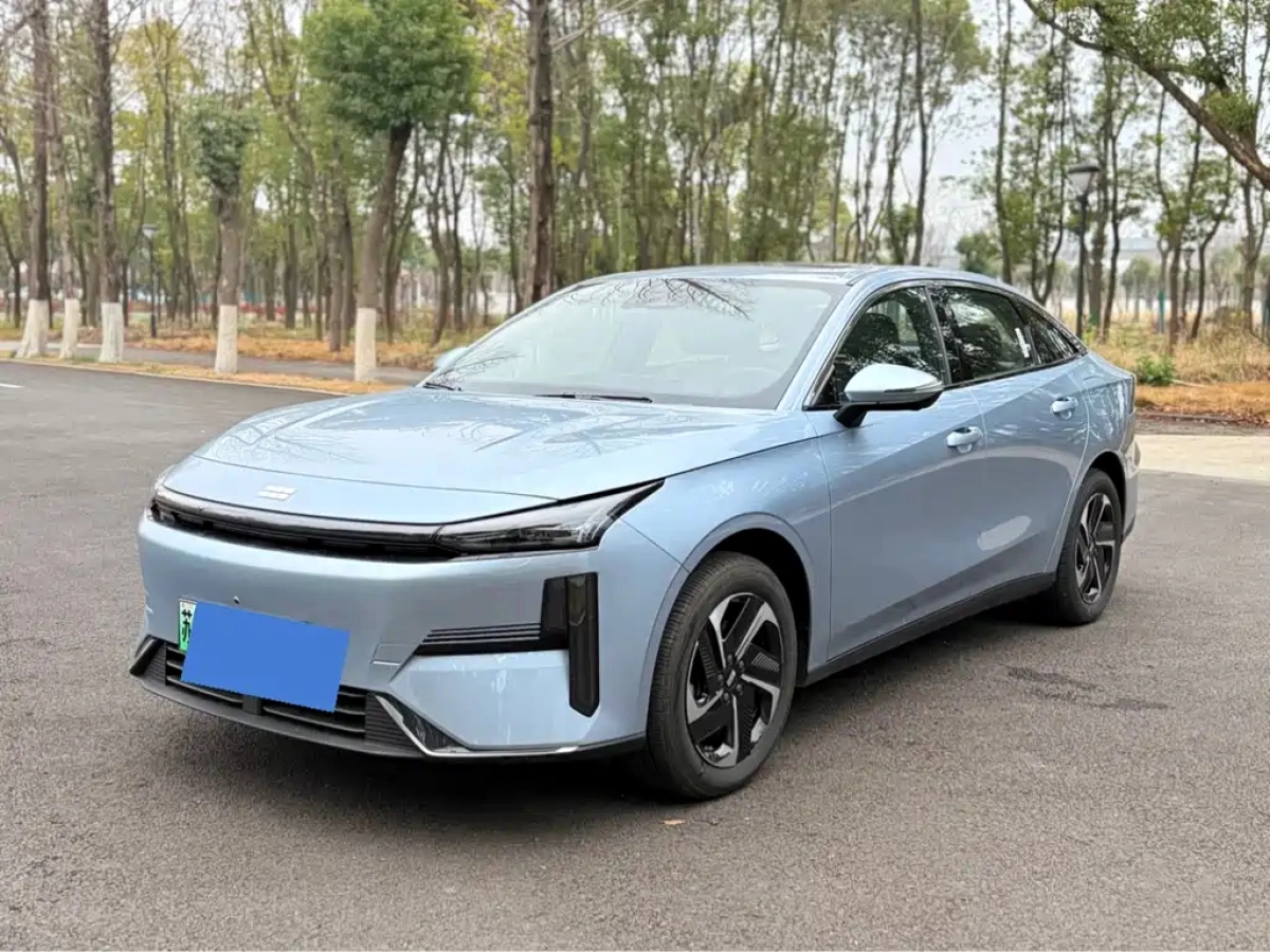 GEELY GALAXY GALAXY L6  2025