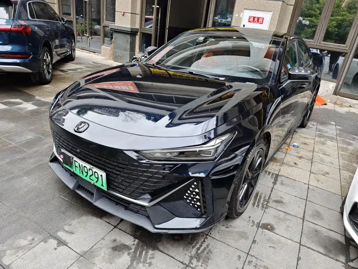 CHANGAN UNI-V IDD  2023