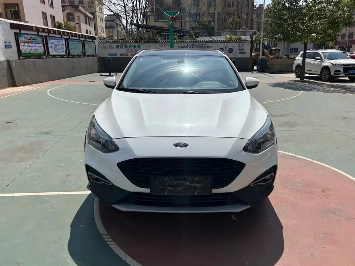 FORD FOCUS ACTIVE  2020