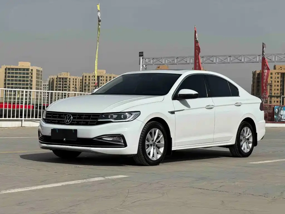 VOLKSWAGEN BORA  2021