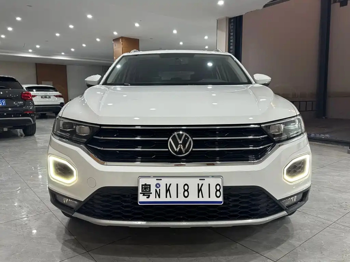 VOLKSWAGEN T-ROC