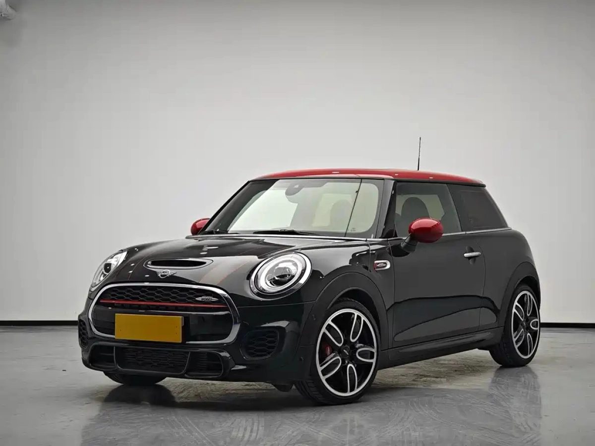 MINI JCW  2019