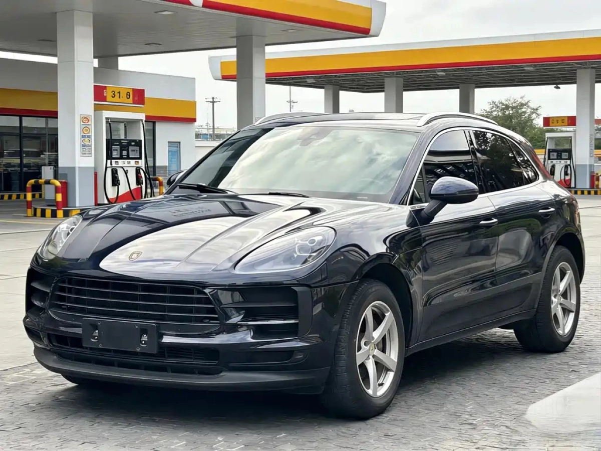 PORSCHE MACAN  2021