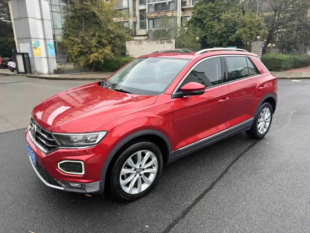 VOLKSWAGEN T-ROC
