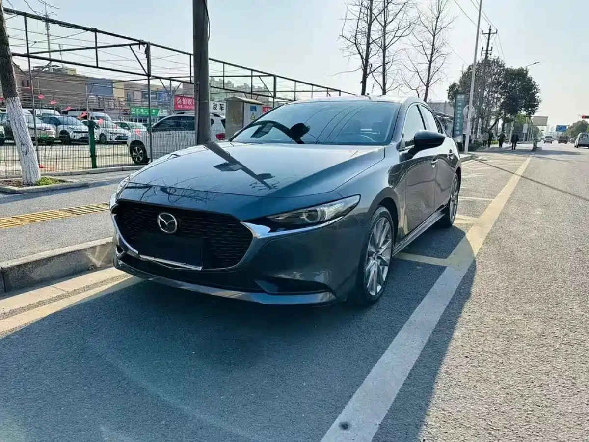 MAZDA 3 AXELA