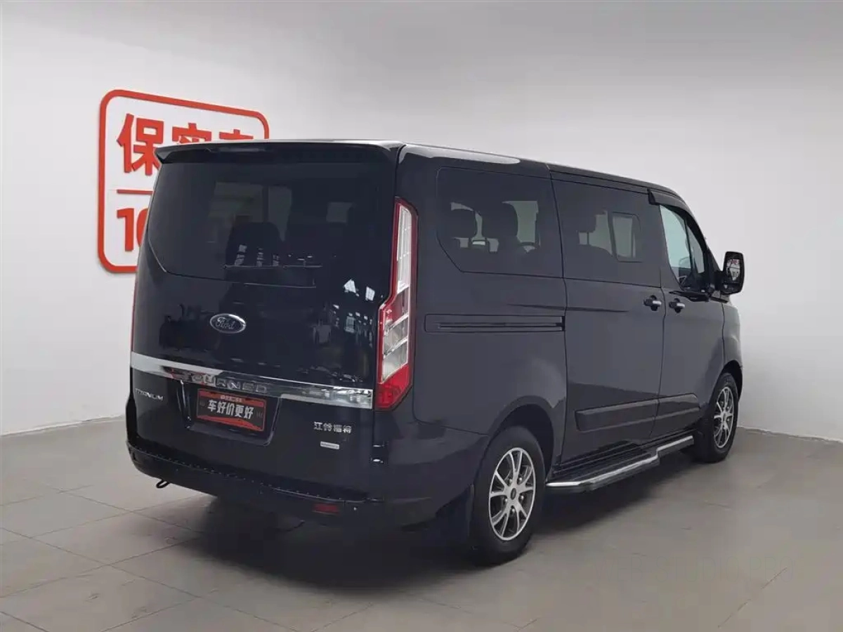 FORD TOURNEO