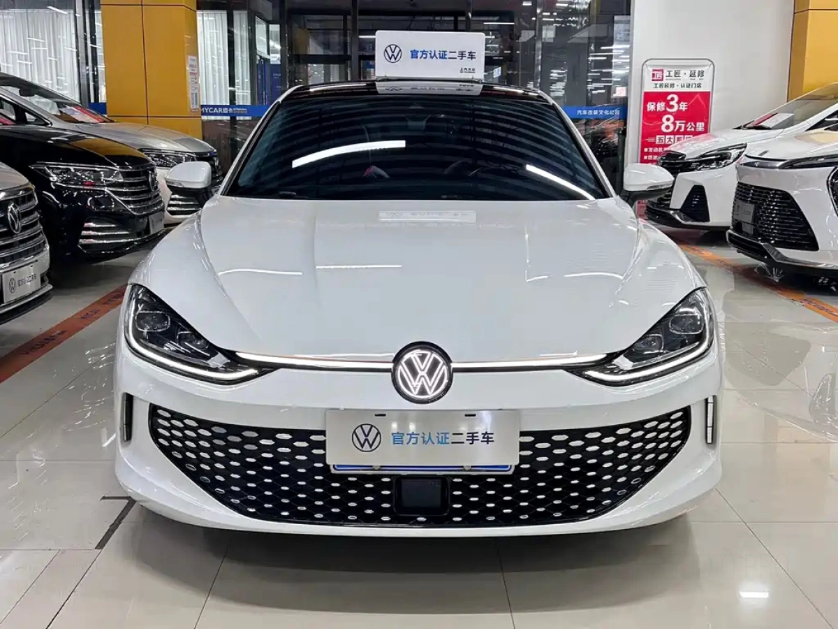 VOLKSWAGEN LAMANDO